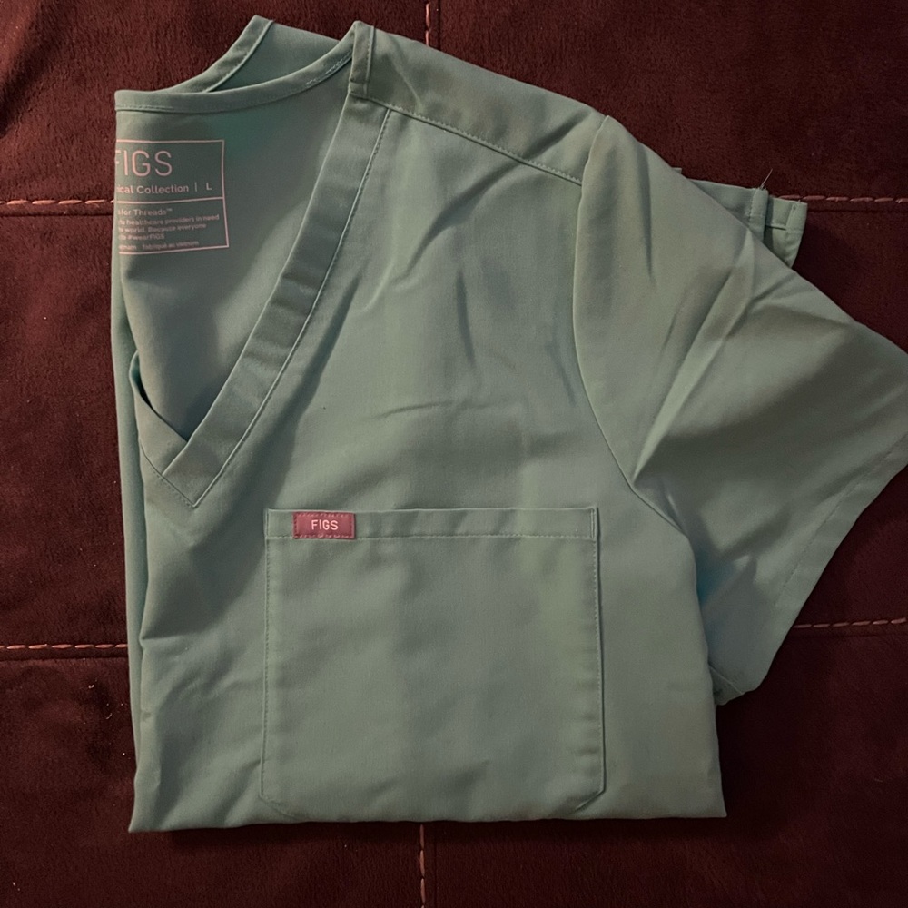 Figs scrubs